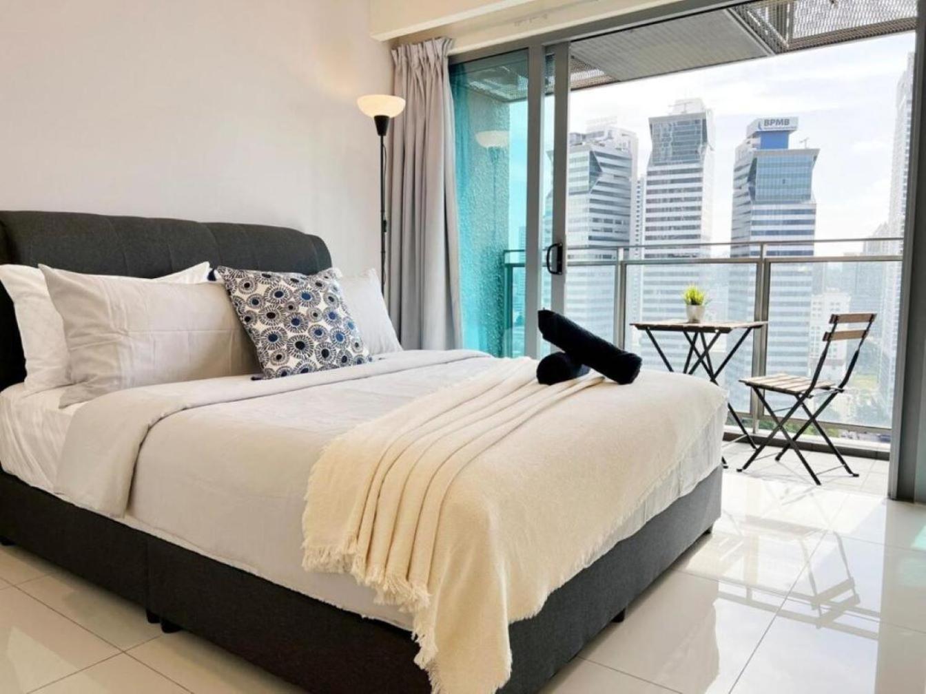 Apartment Mercu Summer Suites Klcc By Comfort Suites